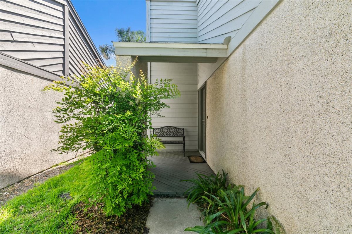 gallery images of property listing