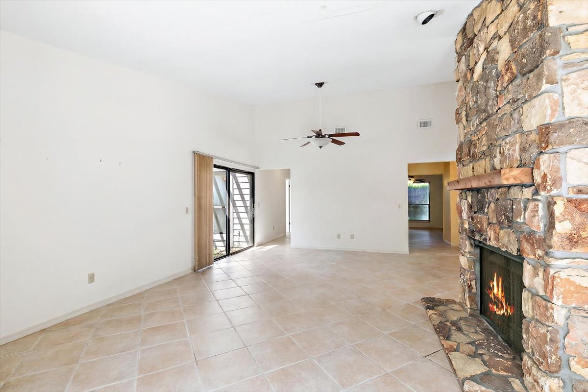 gallery images of property listing
