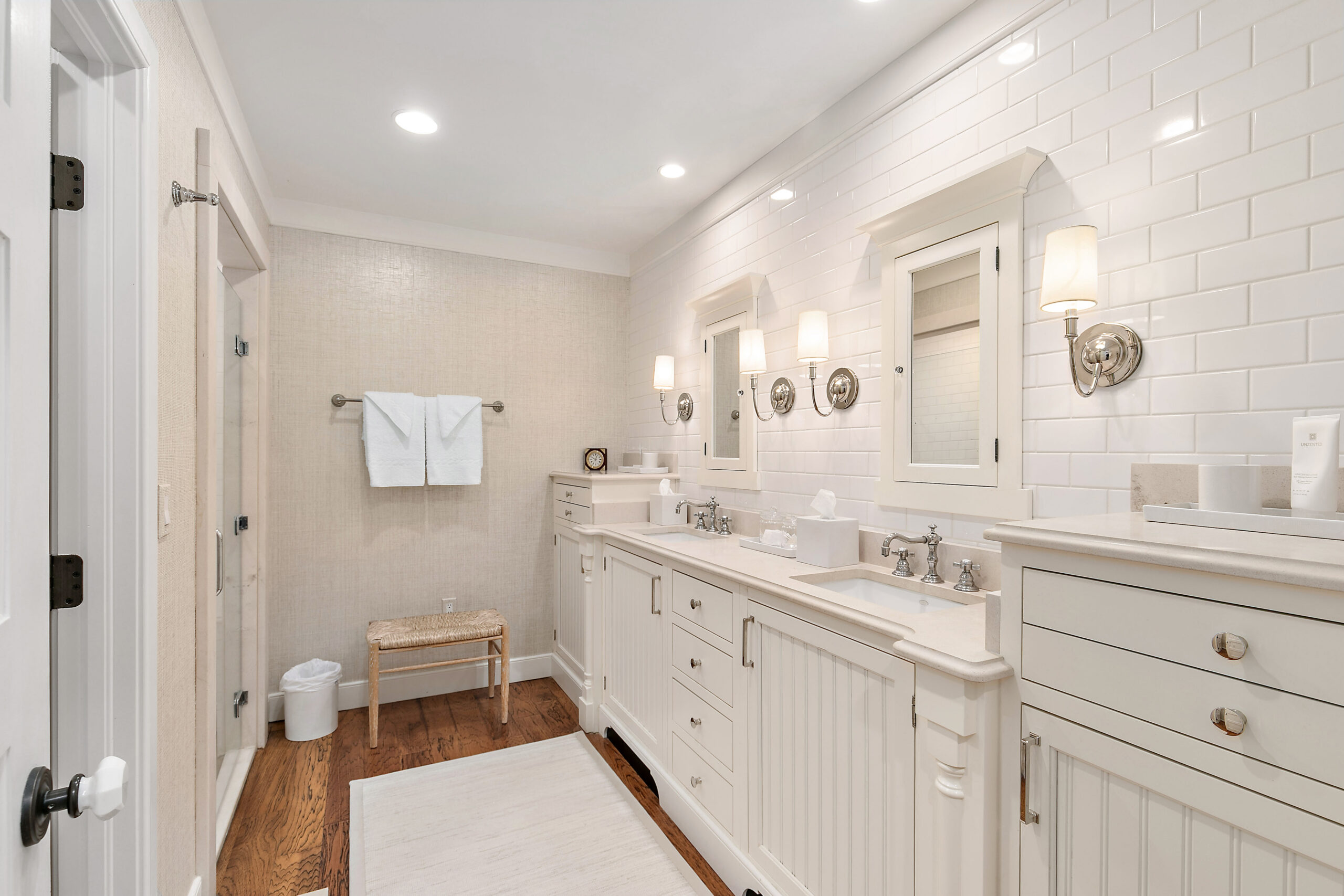 gallery images of property listing