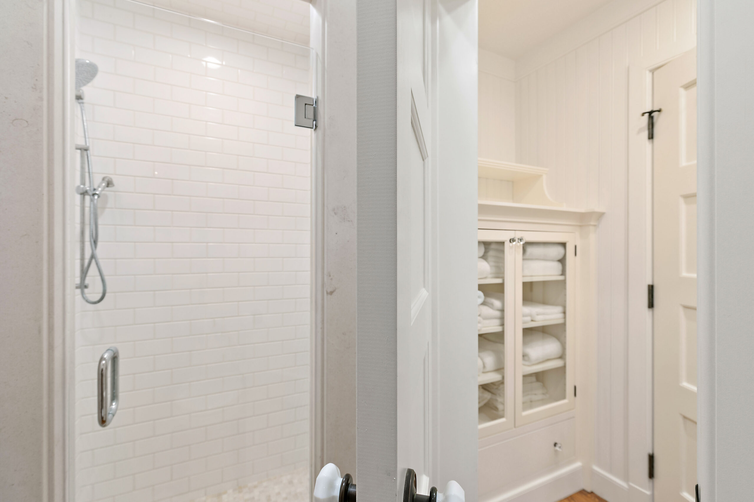 gallery images of property listing