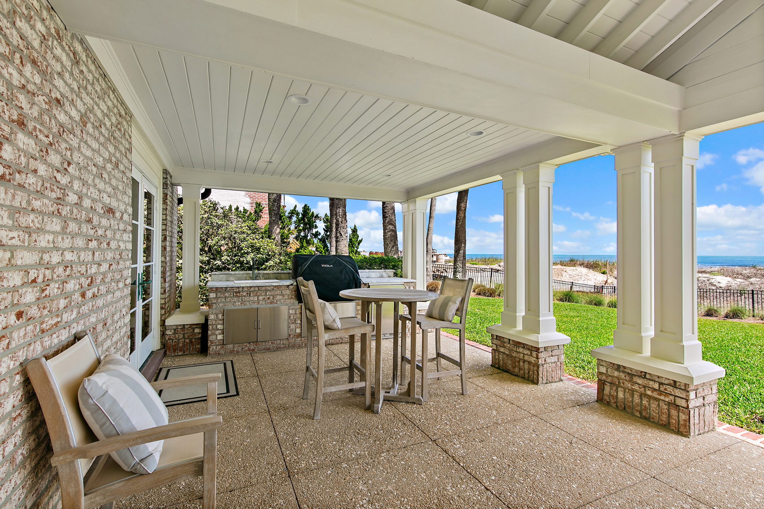 gallery images of property listing