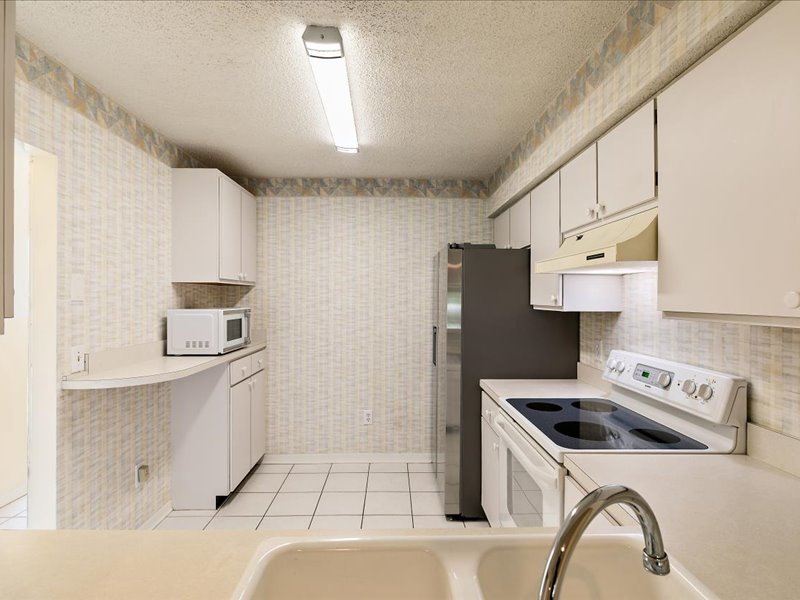 gallery images of property listing