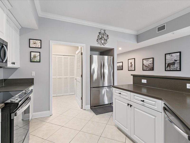 gallery images of property listing