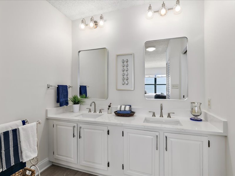gallery images of property listing