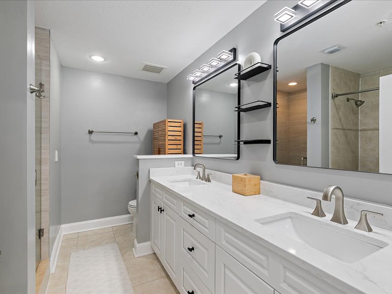 gallery images of property listing