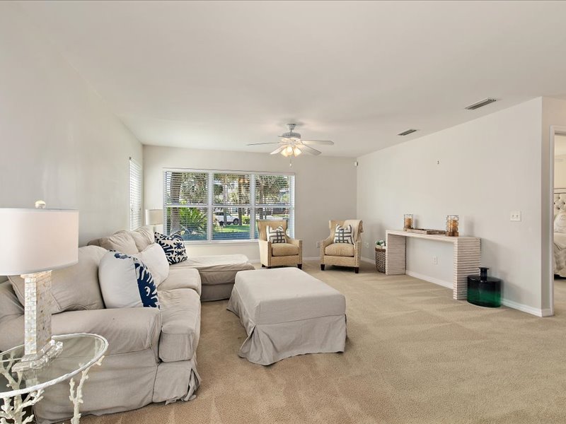 gallery images of property listing
