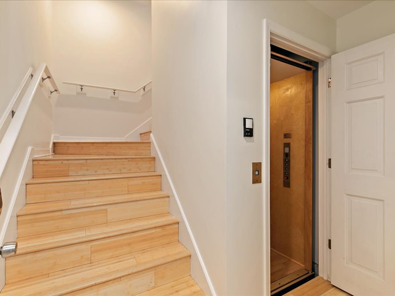gallery images of property listing