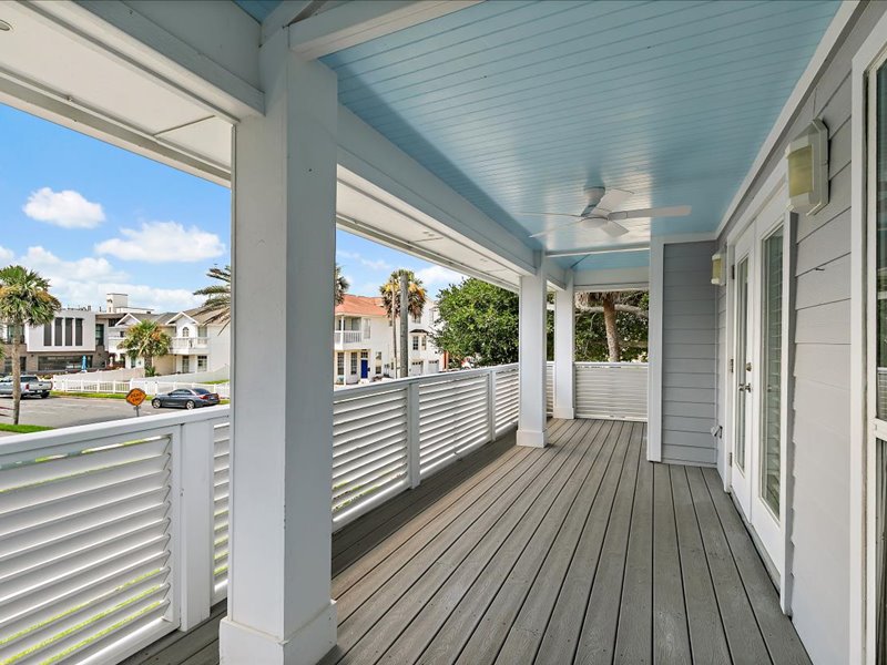 gallery images of property listing