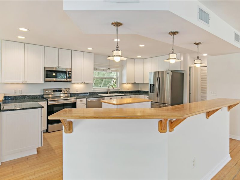 gallery images of property listing
