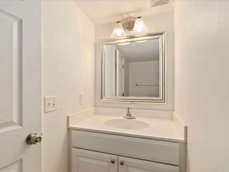 gallery images of property listing