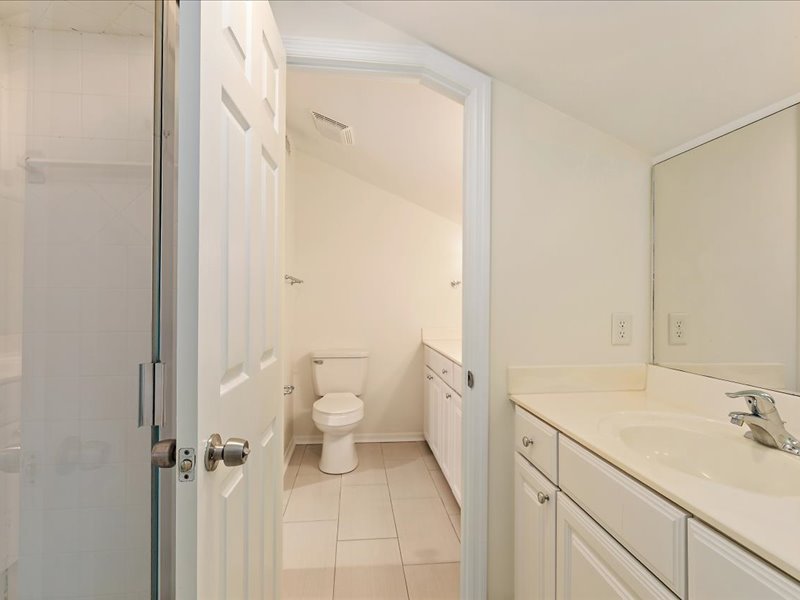 gallery images of property listing