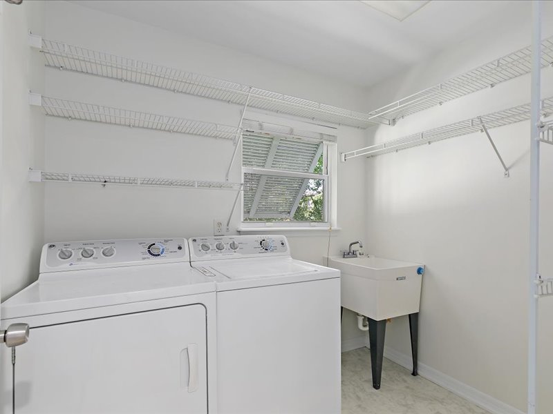 gallery images of property listing