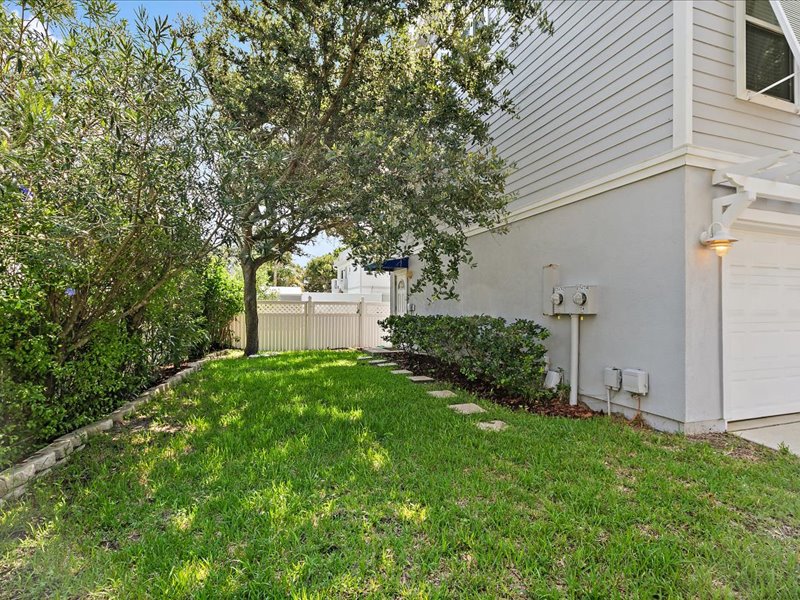 gallery images of property listing