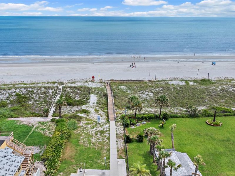 gallery images of property listing